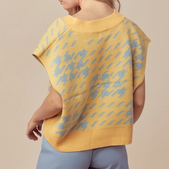 Oversized Hounds Sweater Vest - Picture 2 of 8